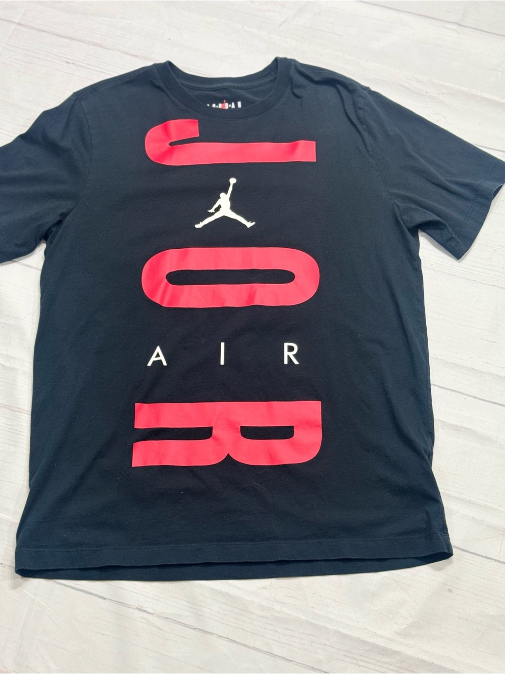 Jordan “JORDAN AIR” Graphic Tee – Black/Red – Size Large